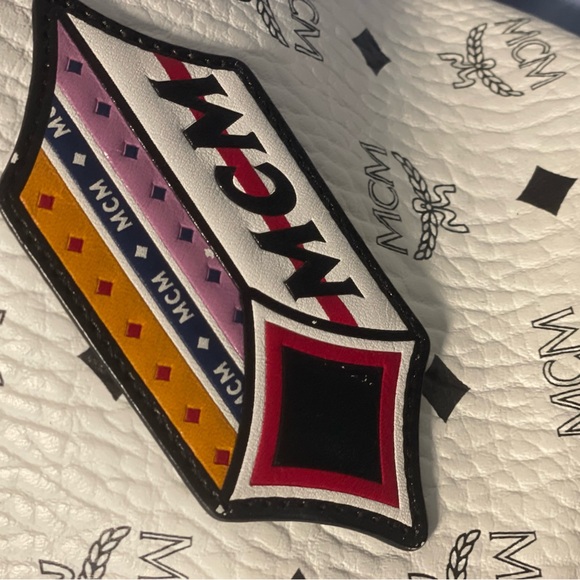 MCM Moments Anya Tote w/Bunny Charm - Picture 13 of 14